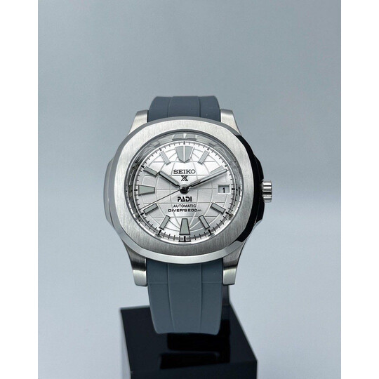 Custom Seiko Mod • Grey PADI Nautilus • 40mm